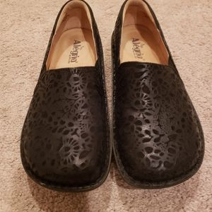 Alegria Nursing Clogs Size 40